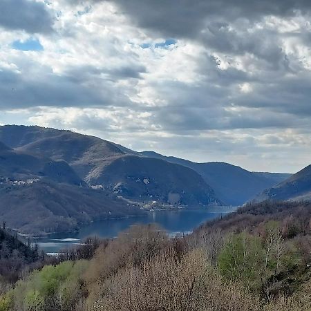 Agriturismo I Due Regni Petrella Salto المظهر الخارجي الصورة